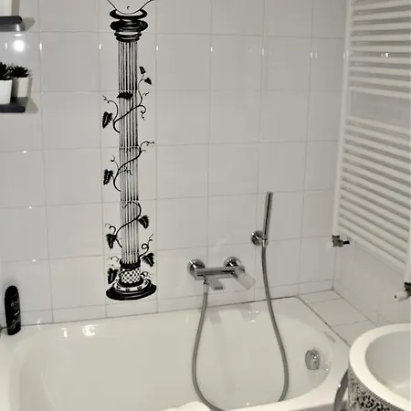 Domus Caecilia - Via Cola Di Rienzo Apartmán *