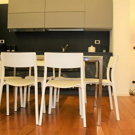 Domus Caecilia - Via Cola Di Rienzo Διαμέρισμα *